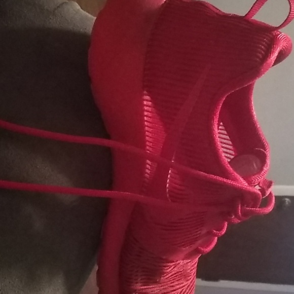 Shoes - Picture 2 of 8